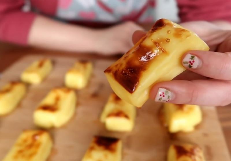 Bánh sữa chiên trong hộp kín