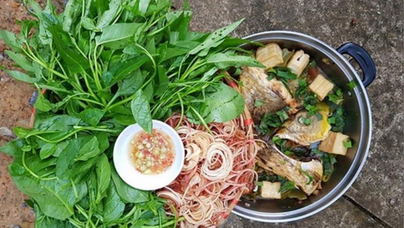 Nguyên liệu làm cá chép om dưa