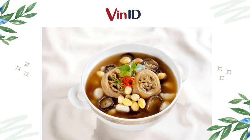 Móng giò hầm hạt sen thanh mát