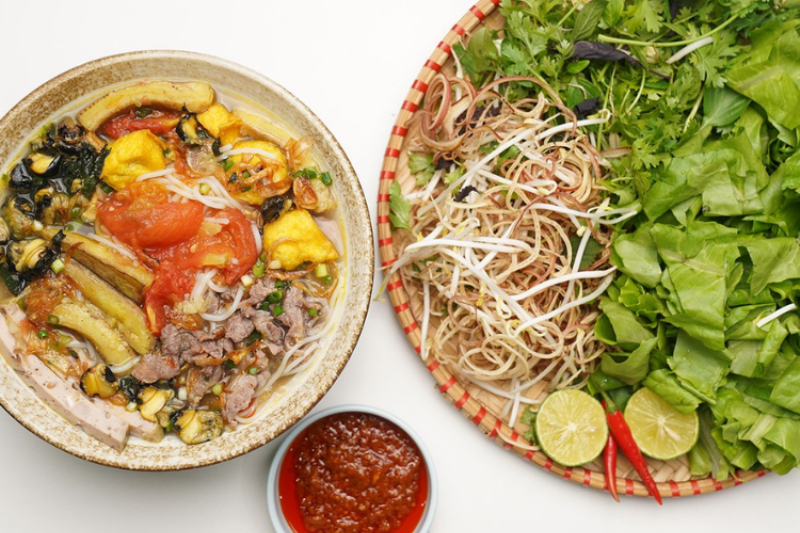 Nguyên liệu nấu bún ốc